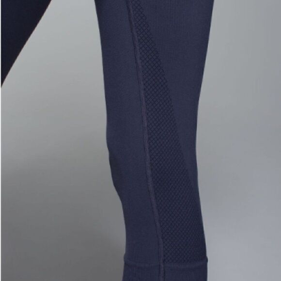 Lululemon In The Flow Crop II *Pattern - Picture 10 of 10